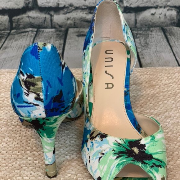 Unisa Peep Toe Floral Heels - Picture 3 of 4